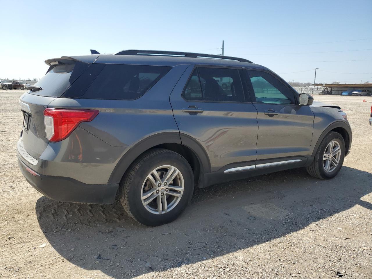 2023 FORD EXPLORER X - Image 3