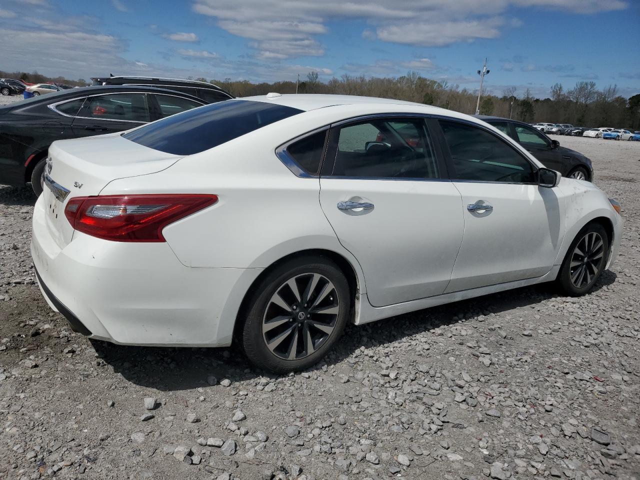 2018 NISSAN ALTIMA 2.5 - Фото 3