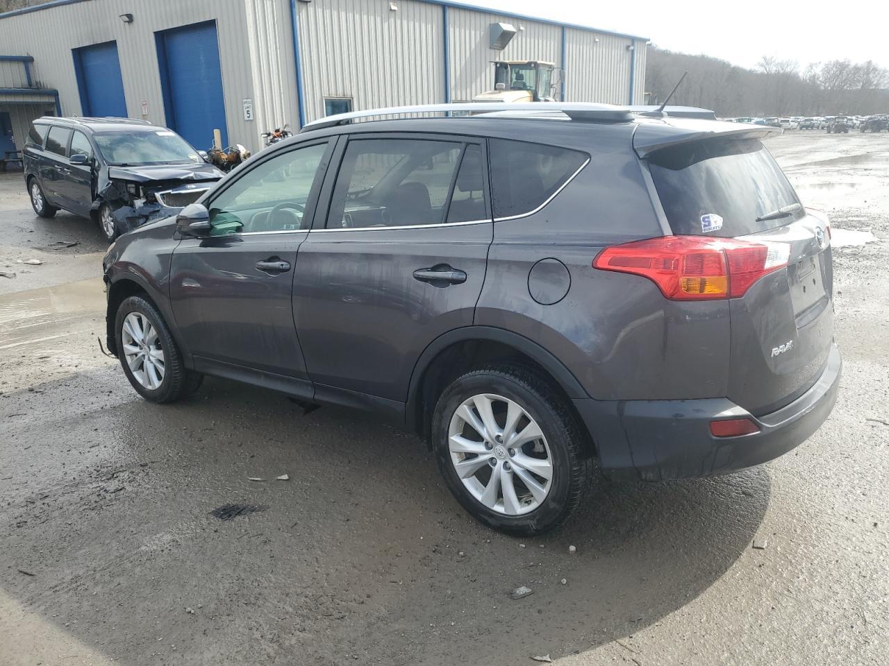2015 TOYOTA RAV4 LIMIT - Фото 2