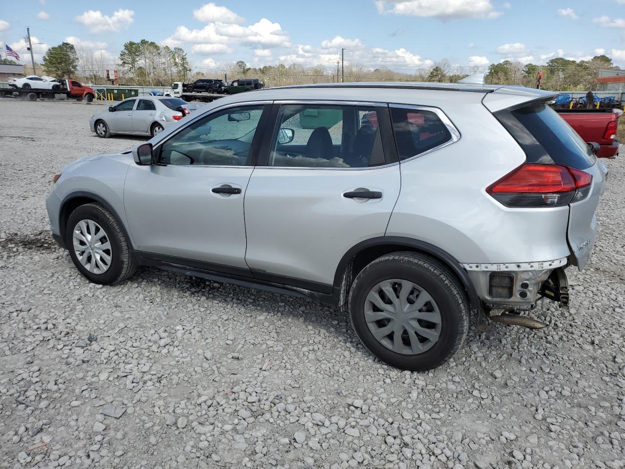2017 NISSAN ROGUE S - Фото 2