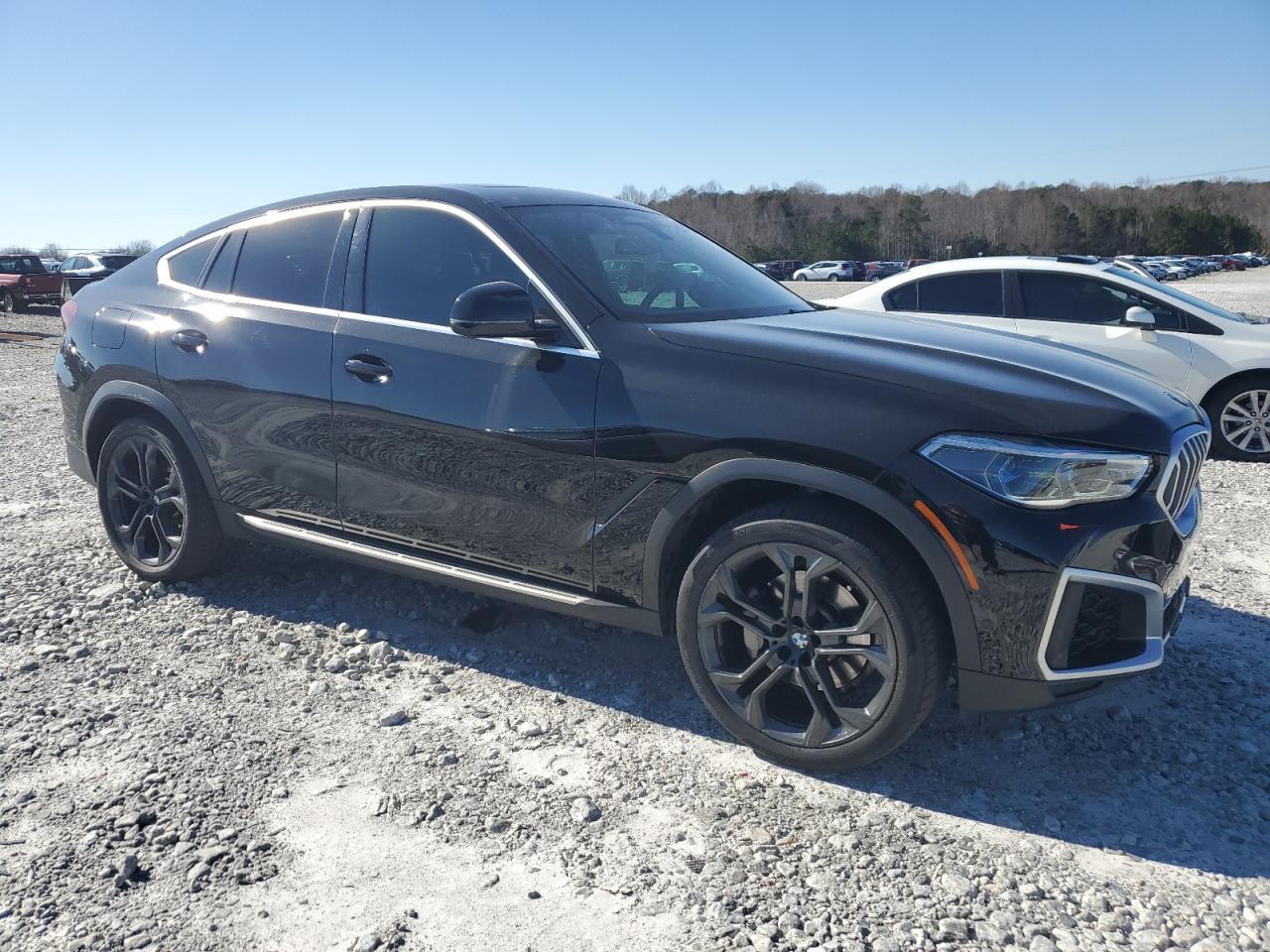 2022 BMW X6 XDRIVE4 - Фото 4