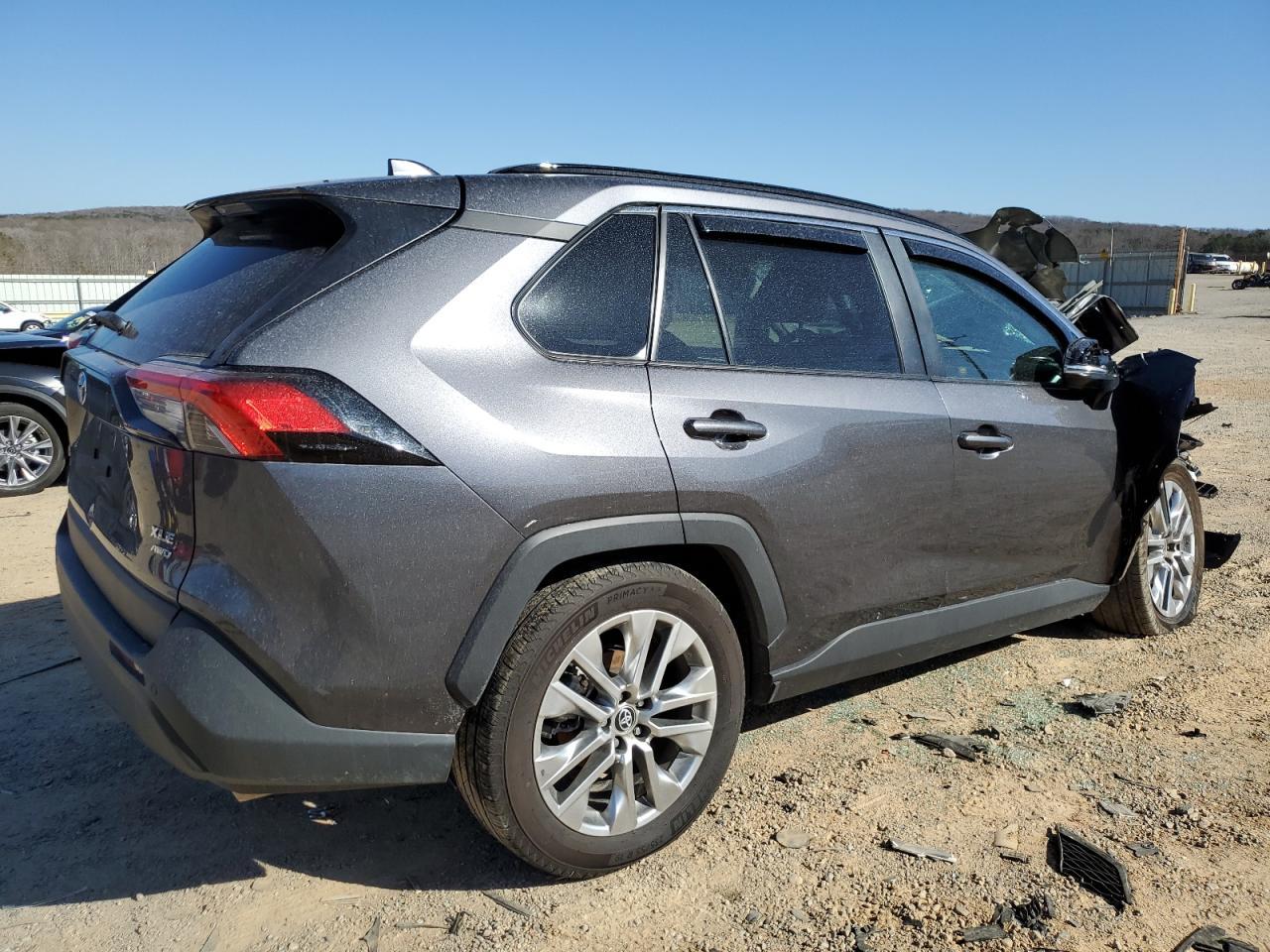 2024 TOYOTA RAV4 XLE P - Image 3