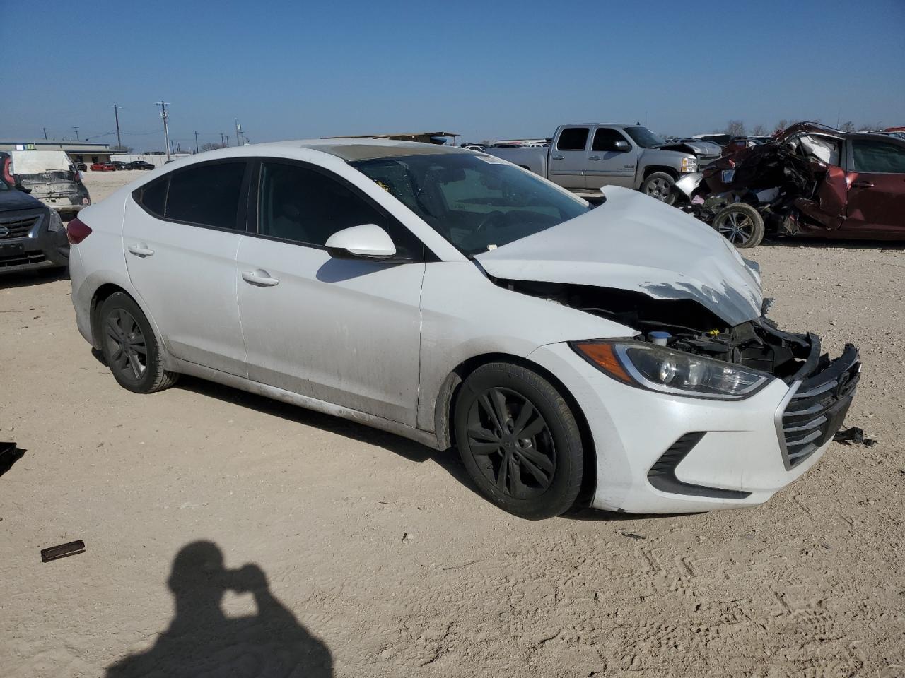 2017 HYUNDAI ELANTRA SE - Image 4