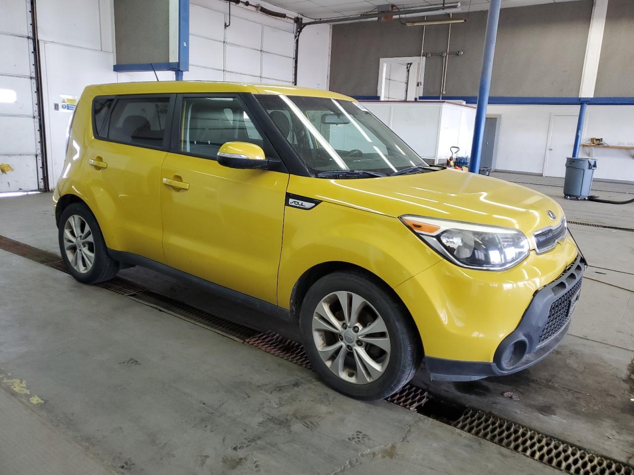 2014 KIA SOUL + - Image 4