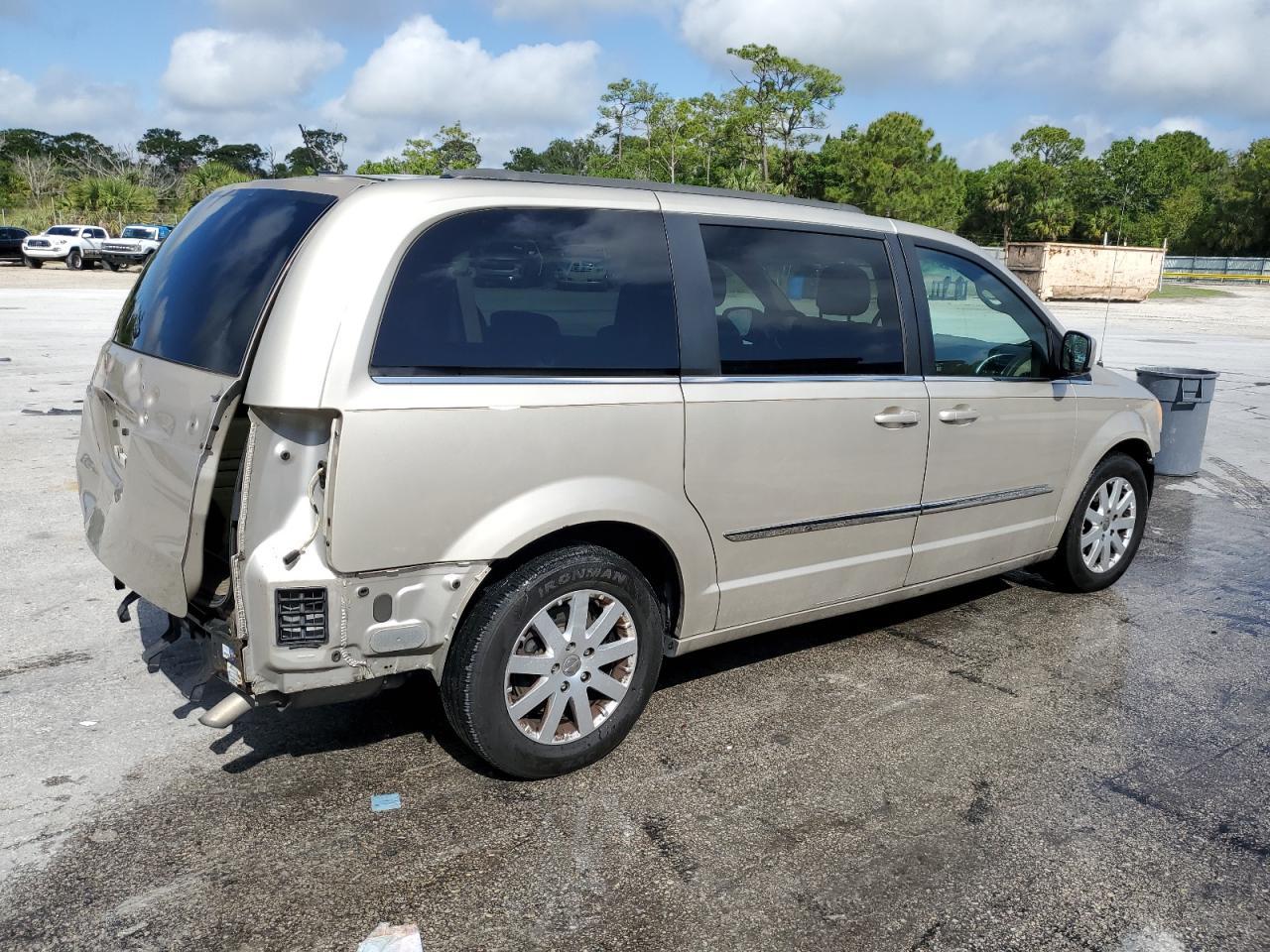 2014 CHRYSLER TOWN & COU - Фото 3