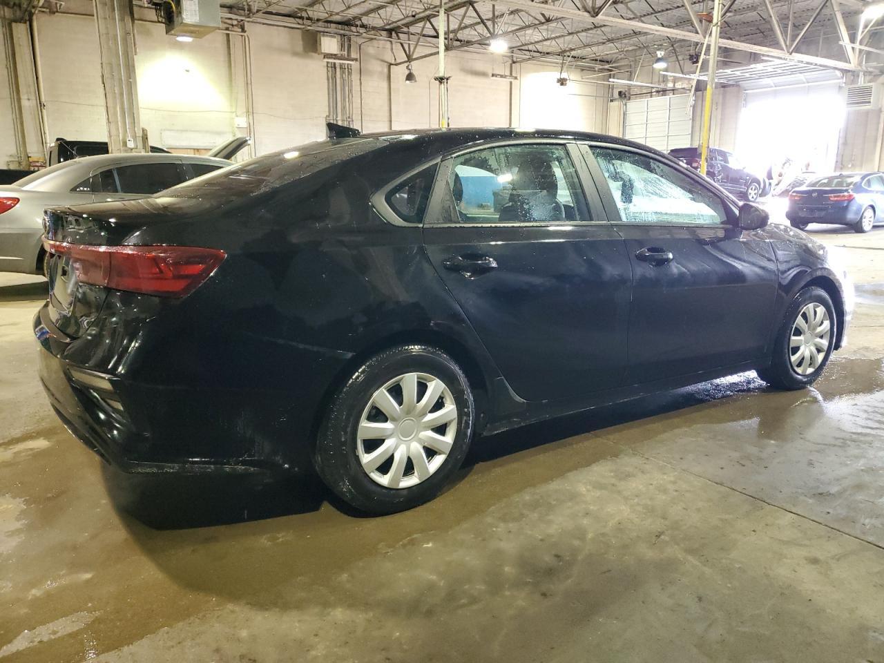 2021 KIA FORTE FE - Фото 3