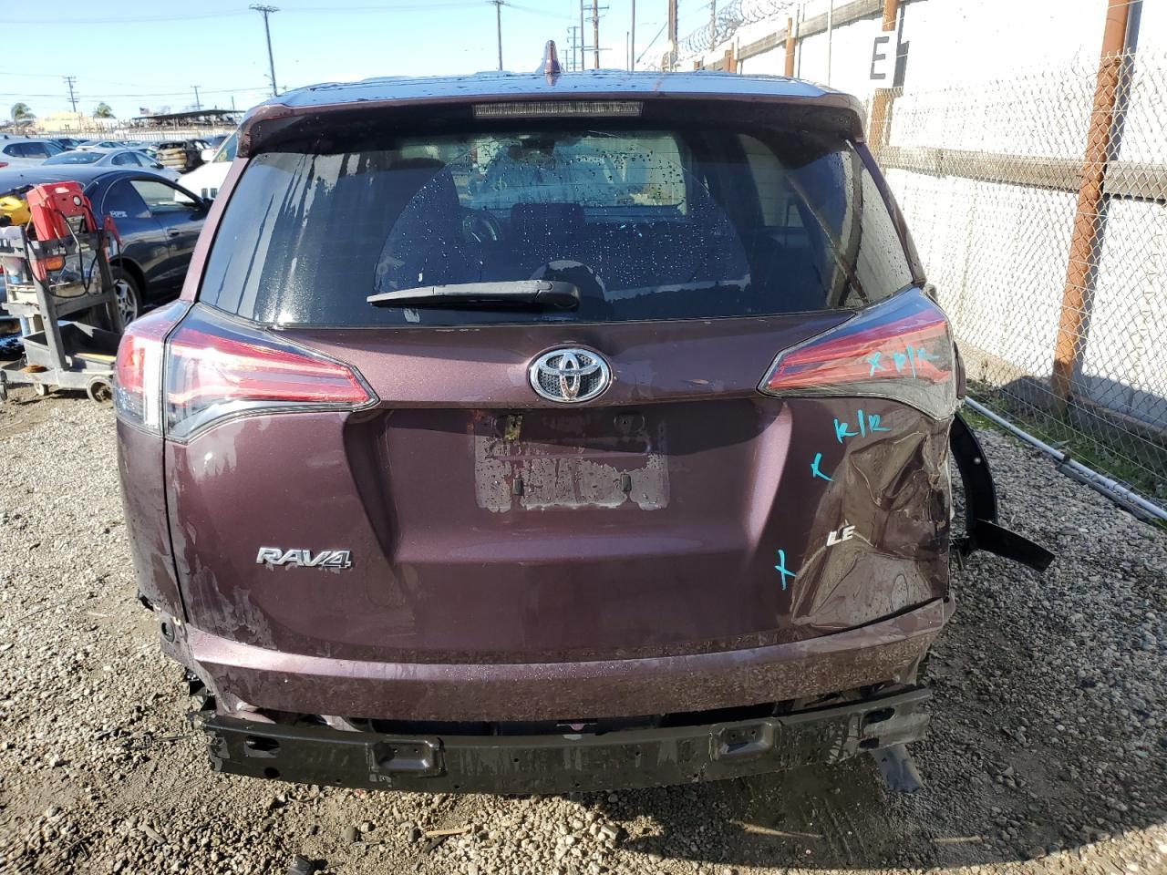 2018 TOYOTA RAV4 LE - Image 6