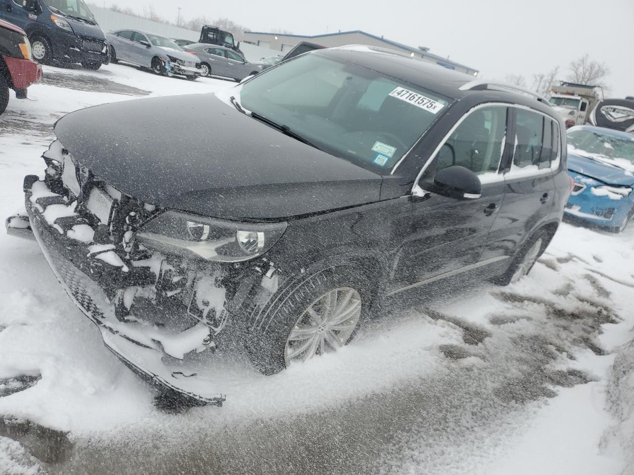 2014 VOLKSWAGEN TIGUAN S