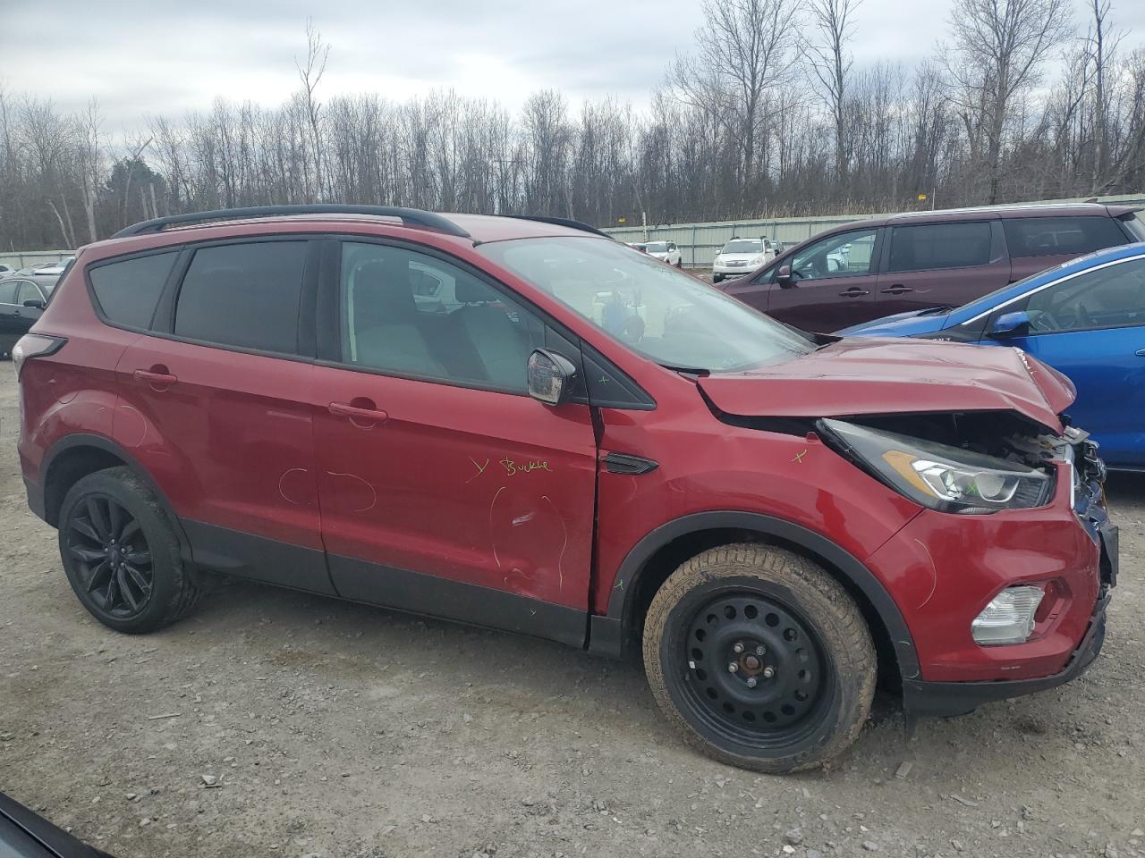 2017 FORD ESCAPE SE - Фото 4