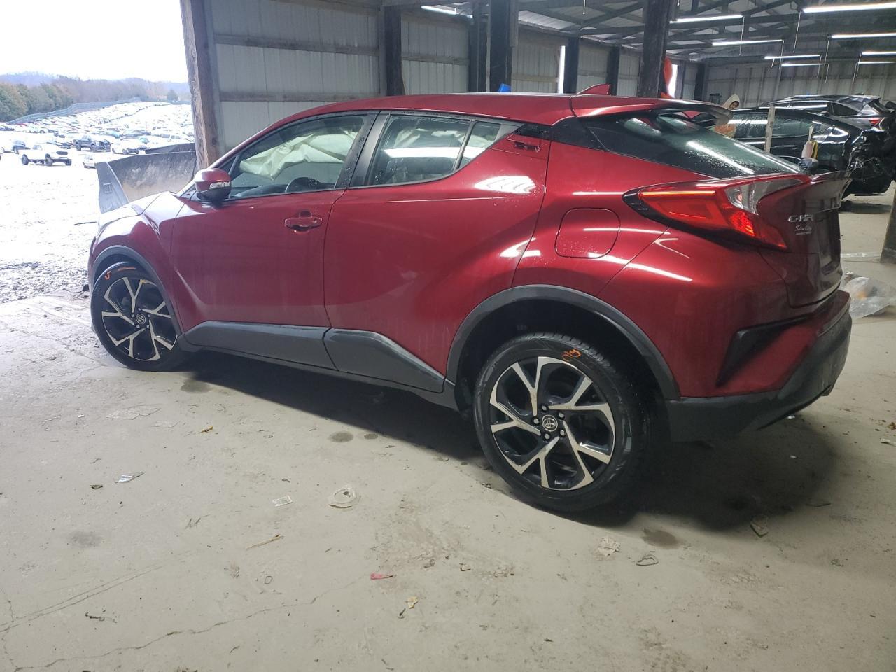 2018 TOYOTA C-HR XLE - Image 2