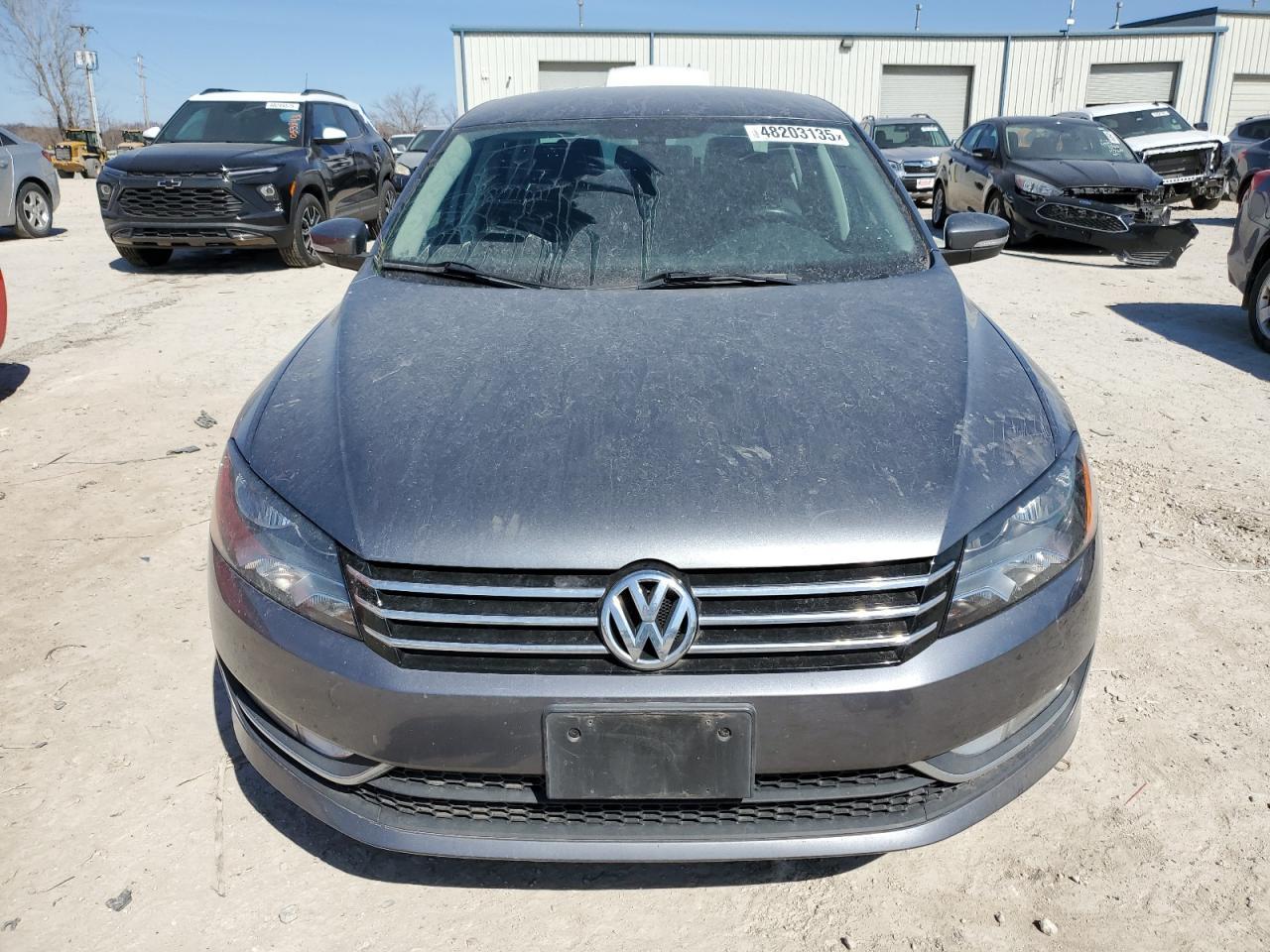 2015 VOLKSWAGEN PASSAT S - Фото 5