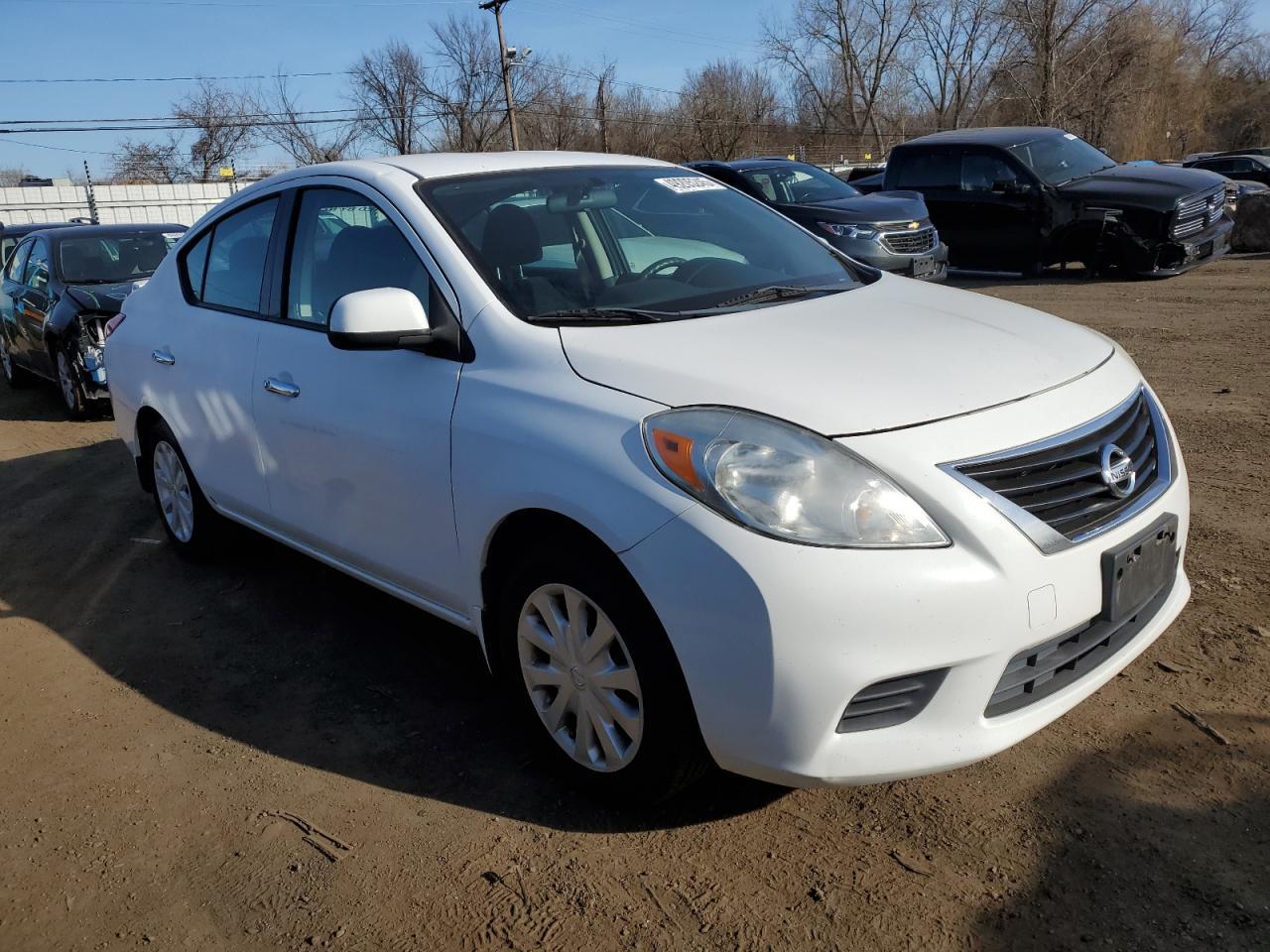 2014 NISSAN VERSA S - Image 4