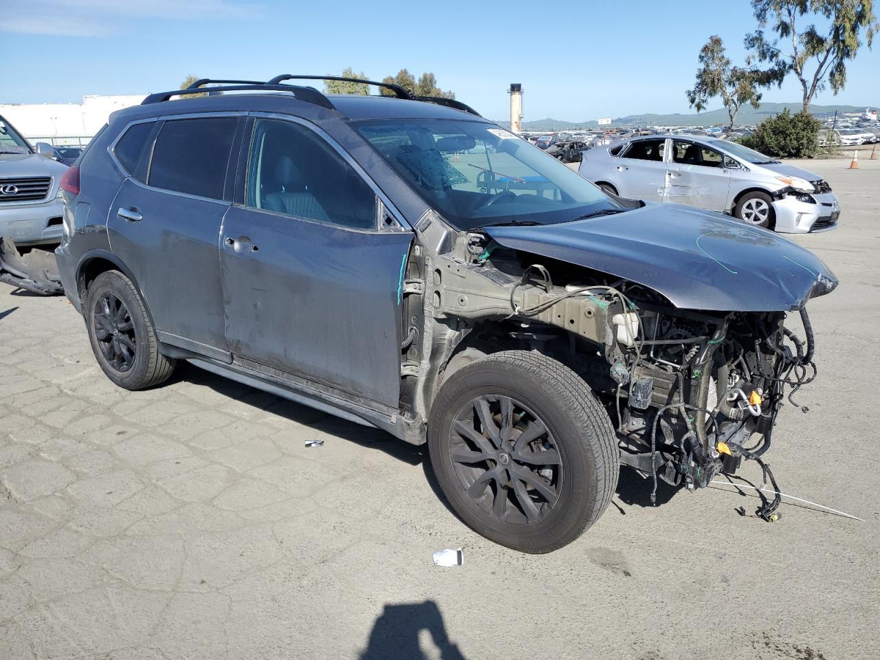 2018 NISSAN ROGUE S - Фото 4