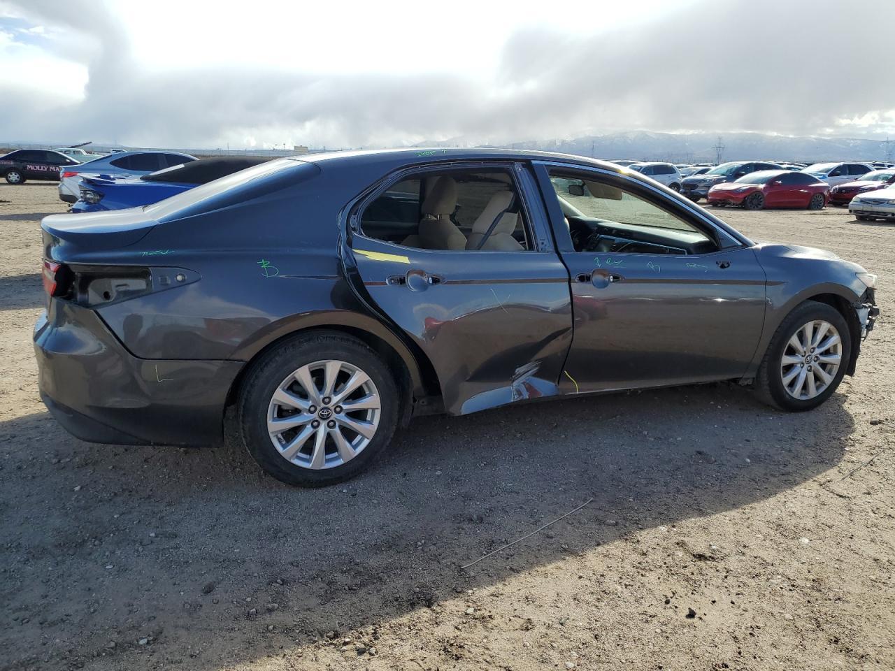 2018 TOYOTA CAMRY L - Фото 3