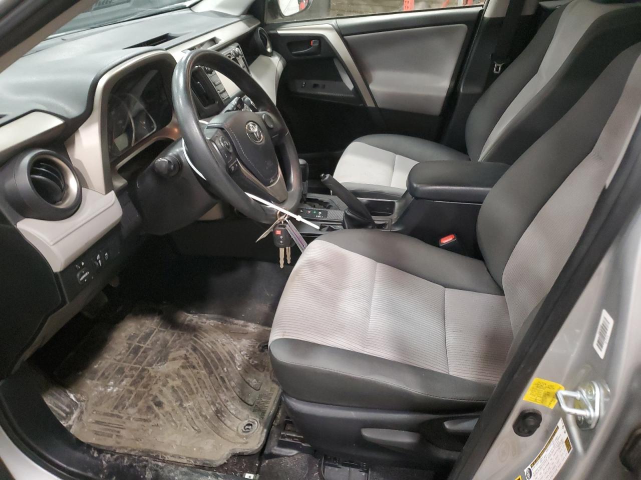2015 TOYOTA RAV4 LE - Image 7