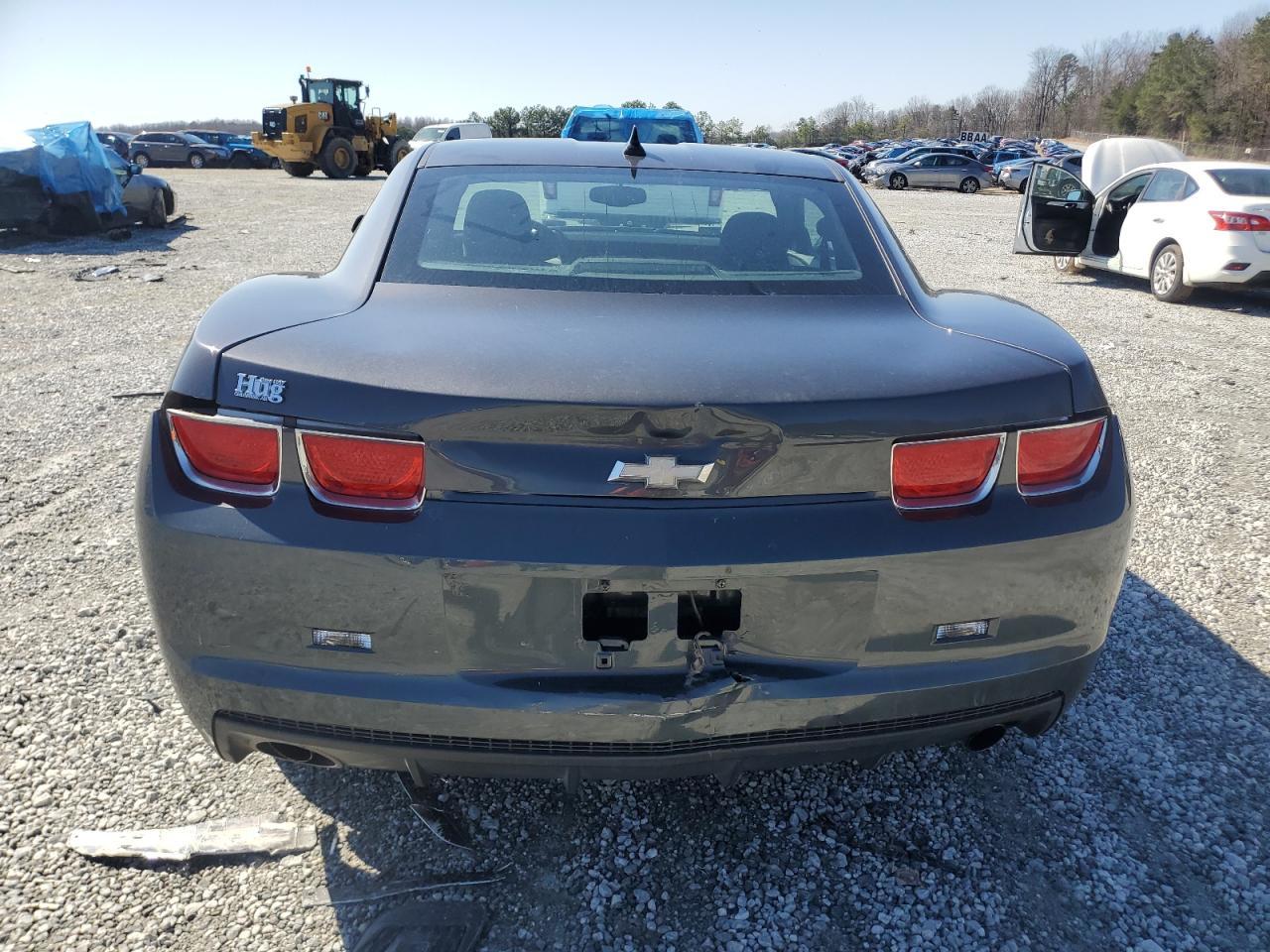 2011 CHEVROLET CAMARO LT - Image 6