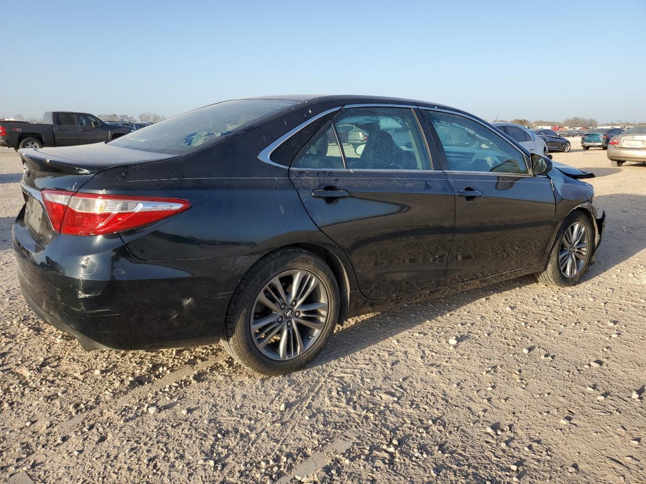 2017 TOYOTA CAMRY LE - Image 3