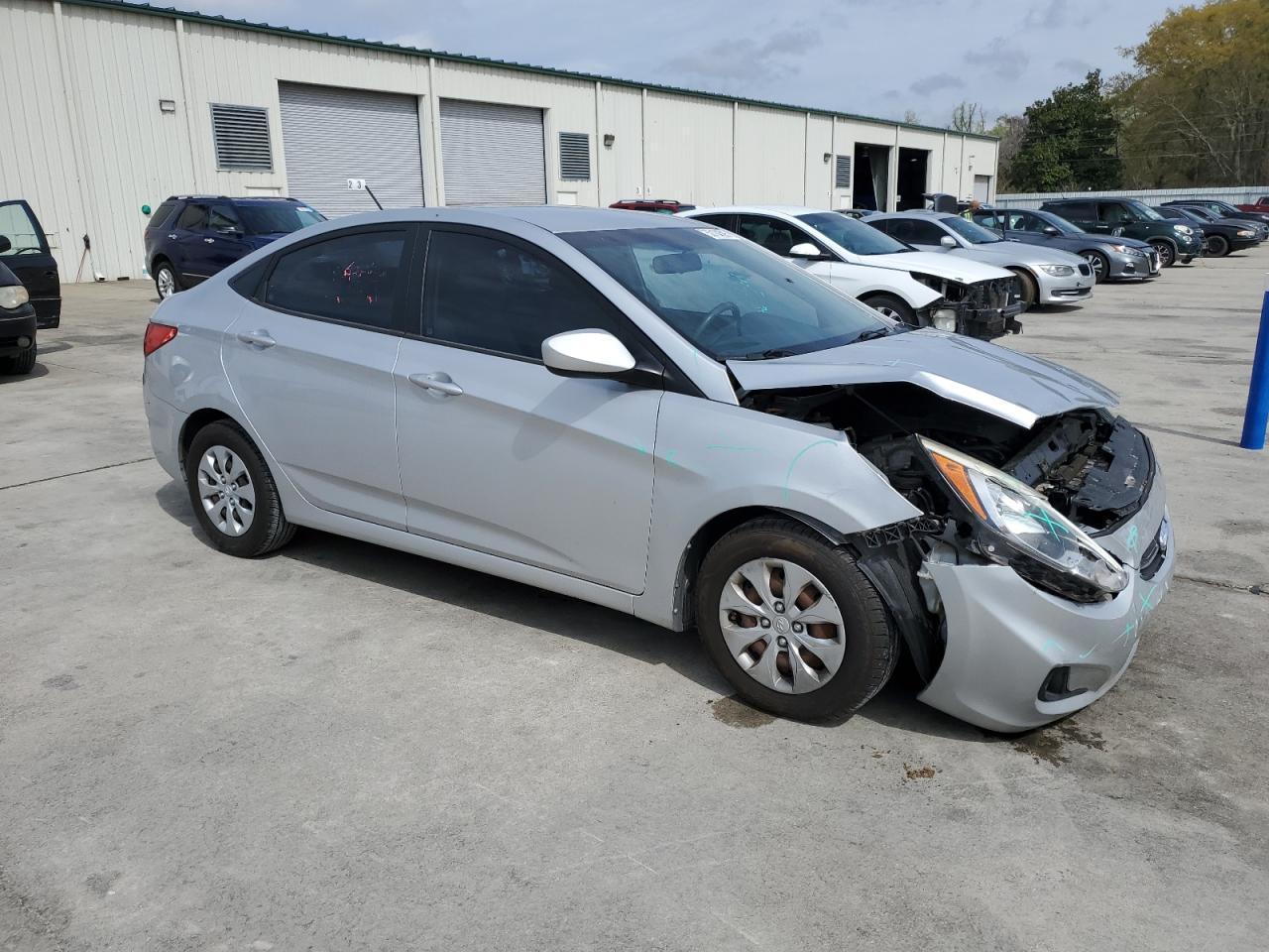 2016 HYUNDAI ACCENT SE - Фото 4