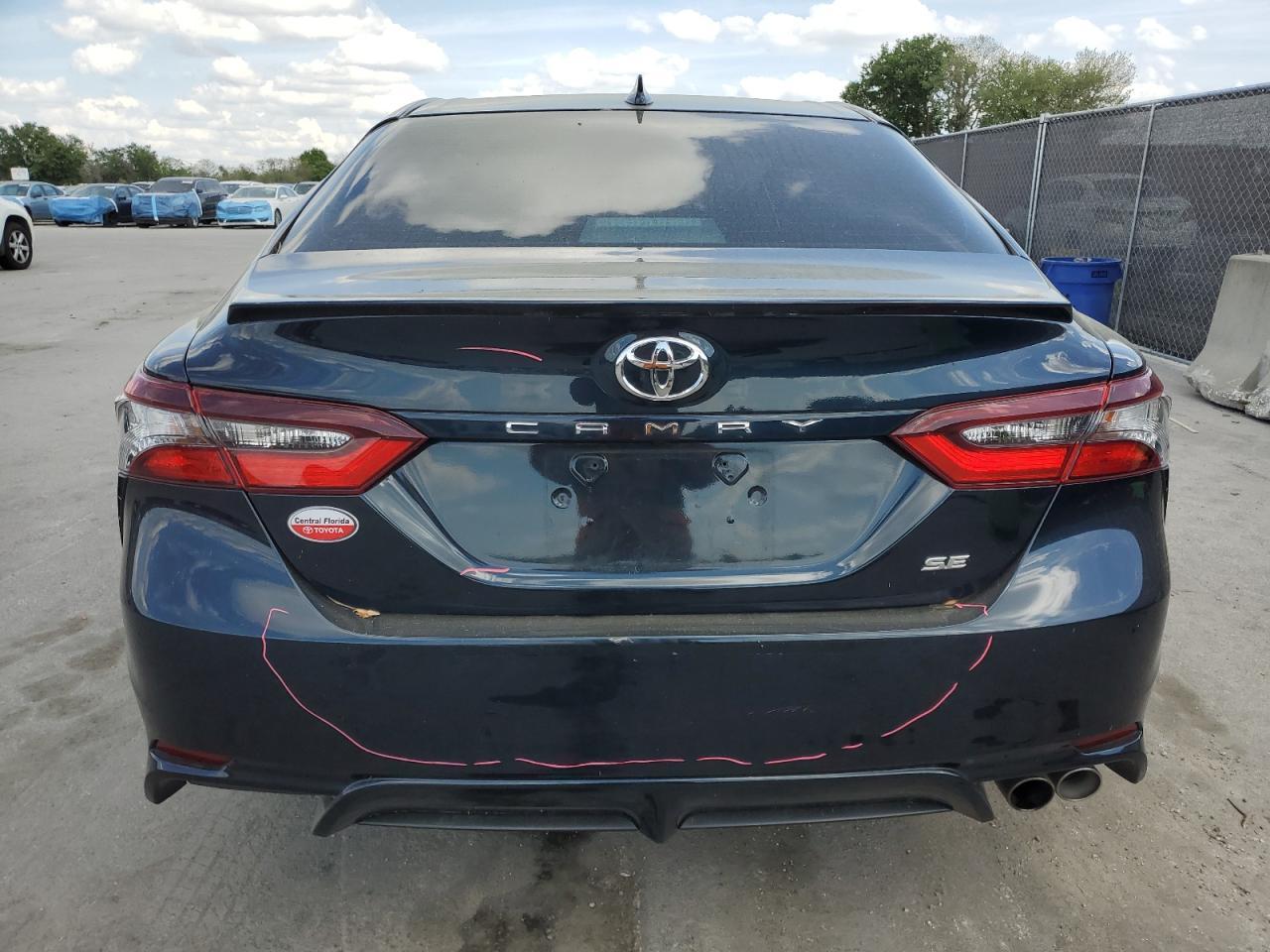 2021 TOYOTA CAMRY SE - Image 6