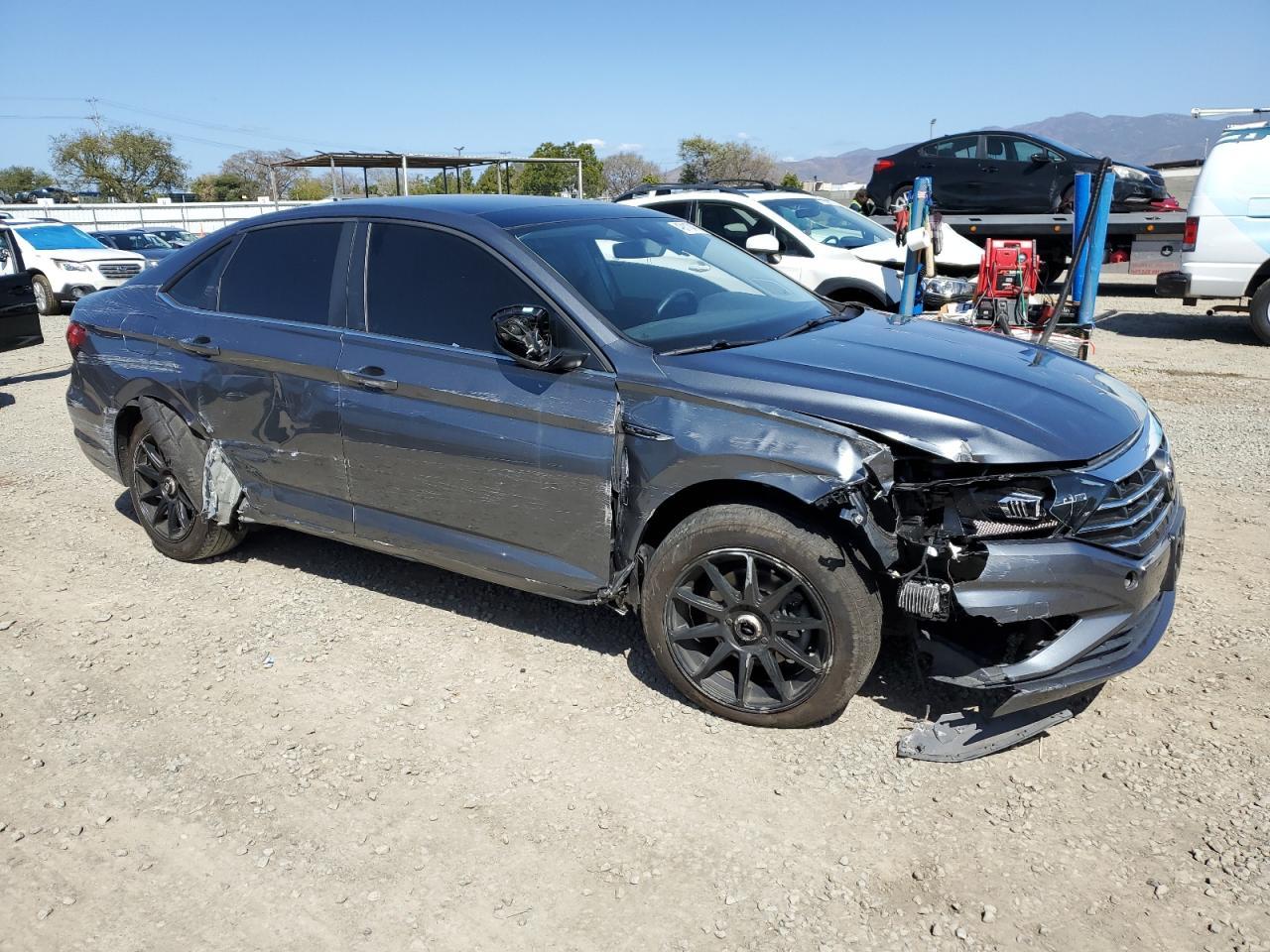 2019 VOLKSWAGEN JETTA SEL - Фото 4