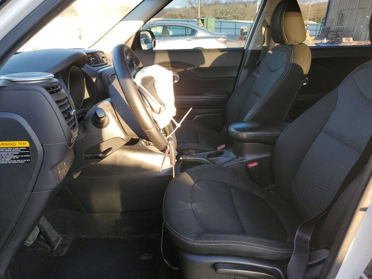 2016 KIA SOUL + - Фото 7