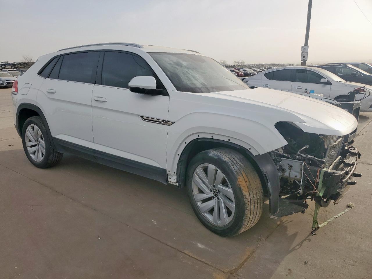 2022 VOLKSWAGEN ATLAS CROS - Image 4