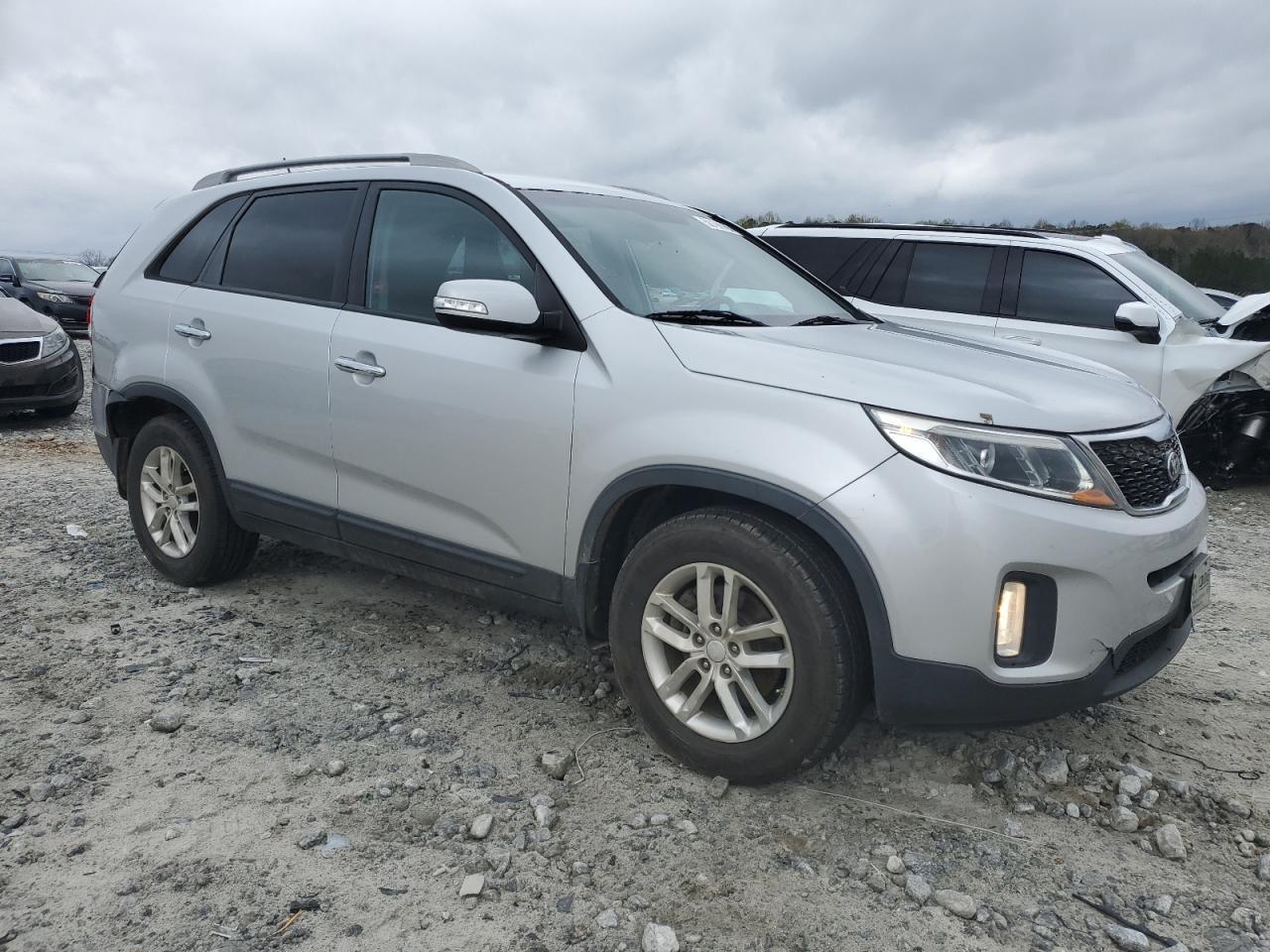 2015 KIA SORENTO LX - Фото 4