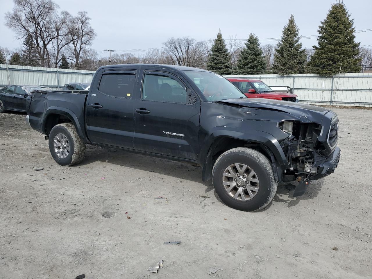 2017 TOYOTA TACOMA DOU - Фото 4