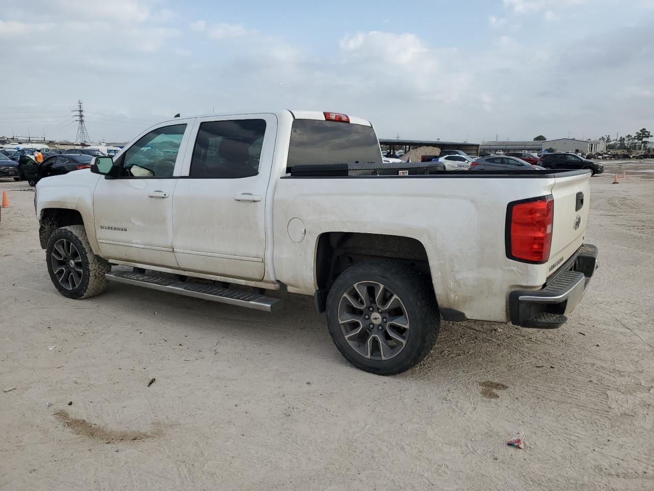 2016 CHEVROLET SILVERADO - Фото 2
