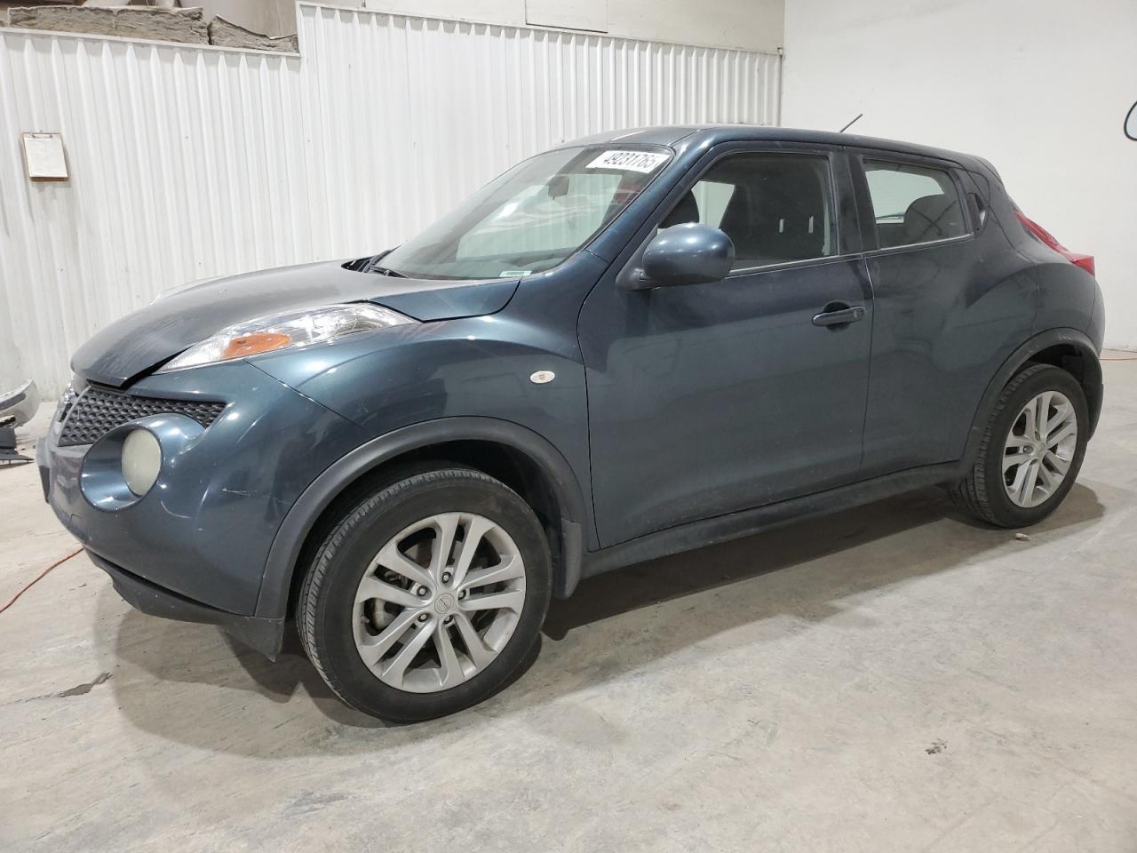 2011 NISSAN JUKE S