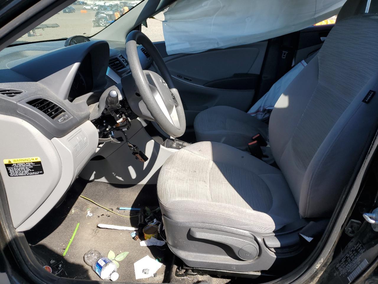 2017 HYUNDAI ACCENT SE - Image 7