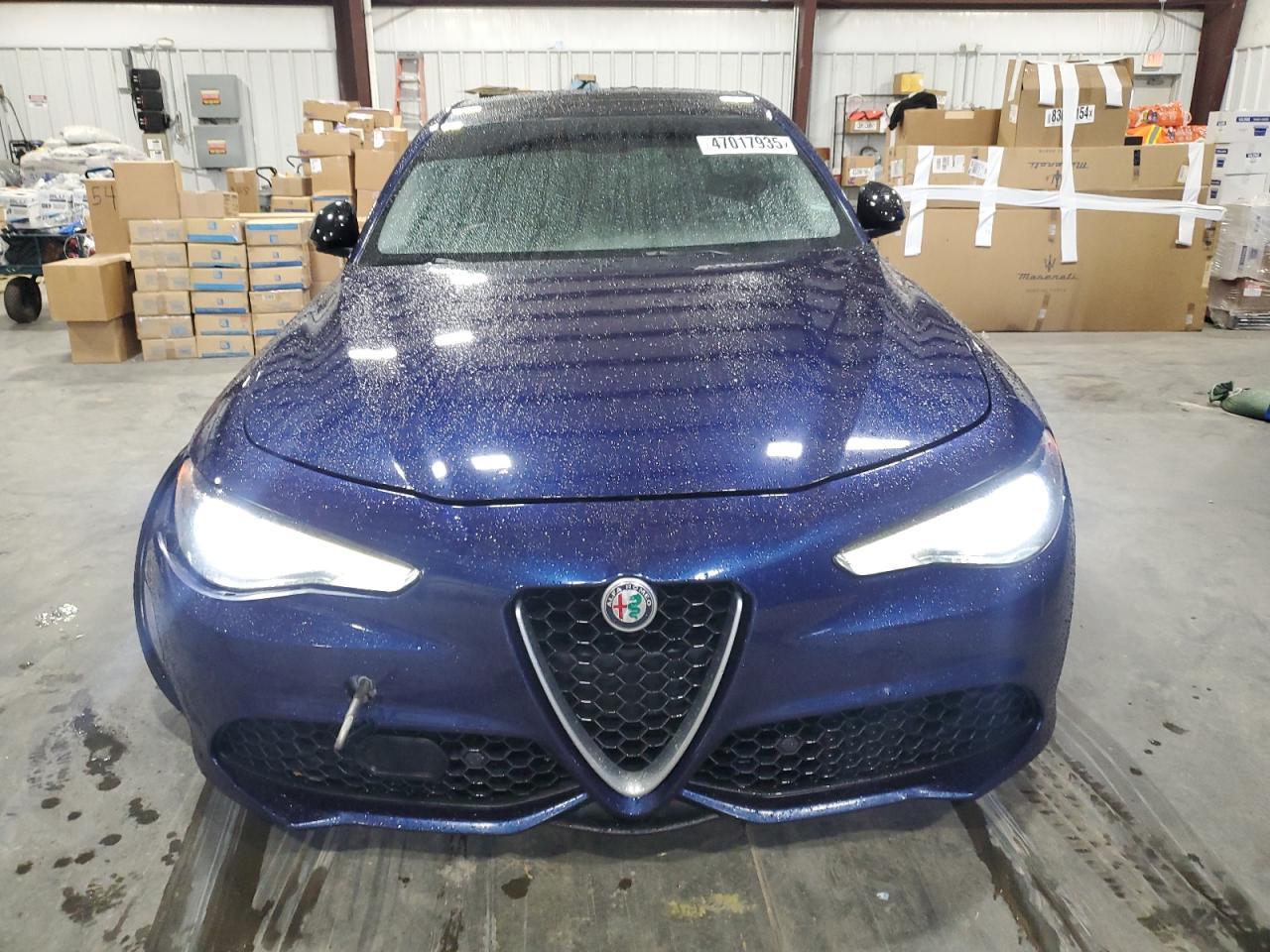 2017 ALFA ROMEO GIULIA TI - Фото 5