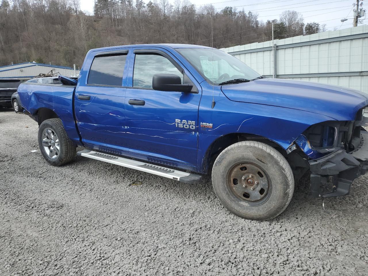 2018 RAM 1500 ST - Image 4