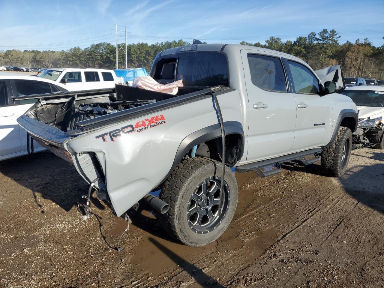 2020 TOYOTA TACOMA DOU - Image 3