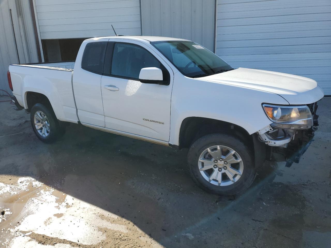 2022 CHEVROLET COLORADO L - Image 4