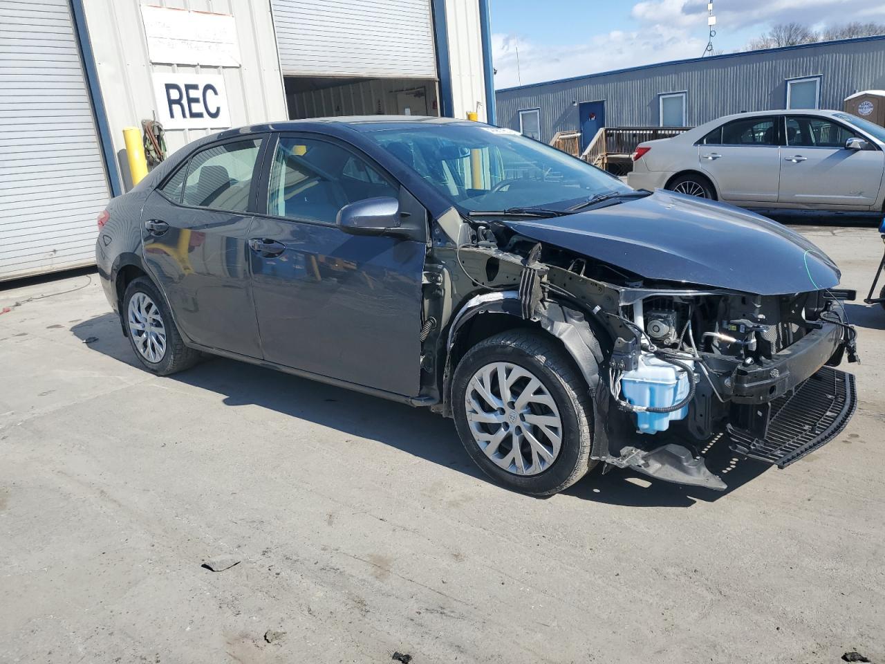 2018 TOYOTA COROLLA L - Image 4