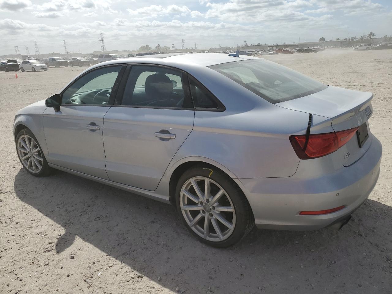 2016 AUDI A3 PREMIUM - Фото 2