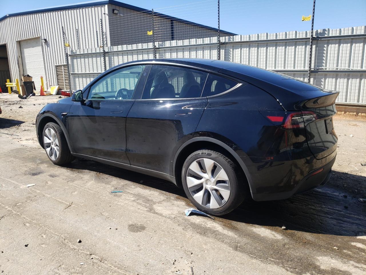 2023 TESLA MODEL Y - Фото 2