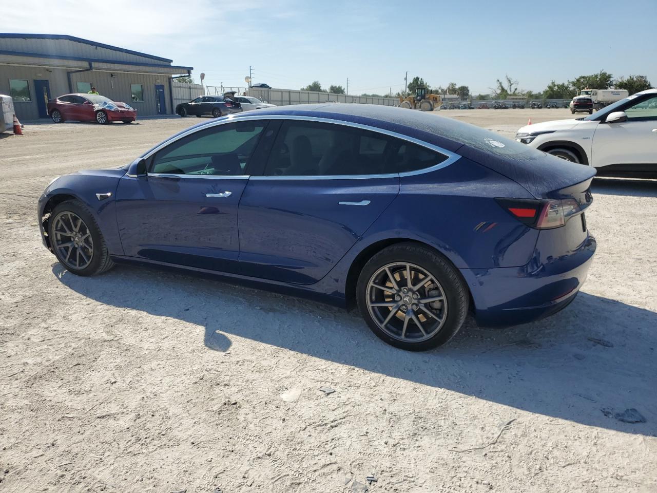 2019 TESLA MODEL 3 - Фото 2
