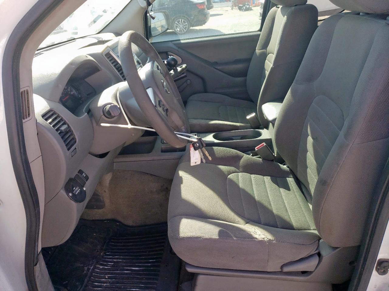 2017 NISSAN FRONTIER S - Image 7