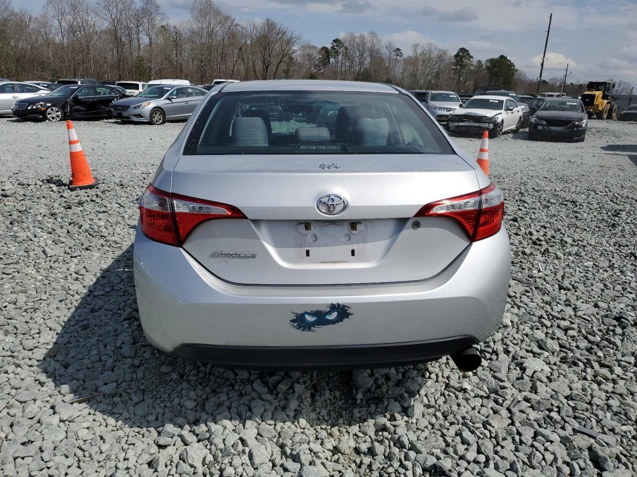 2015 TOYOTA COROLLA L - Image 6