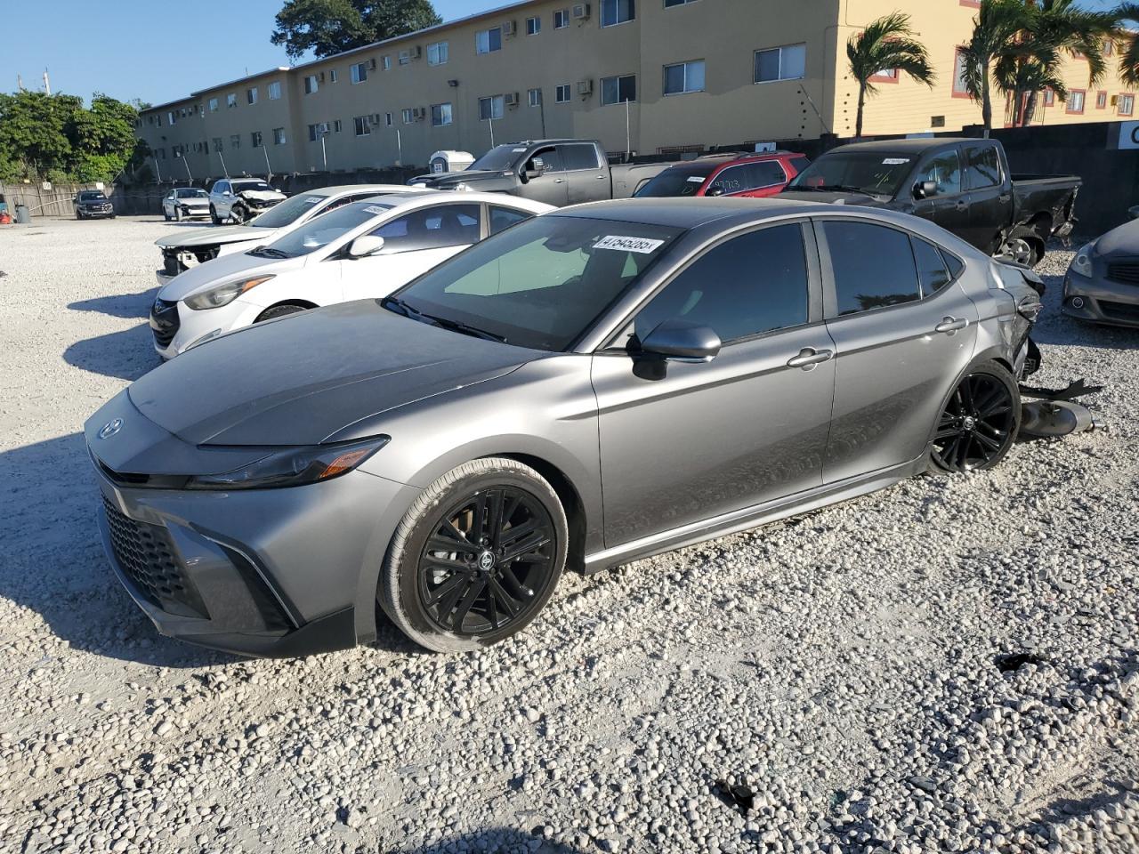 2025 TOYOTA CAMRY XSE