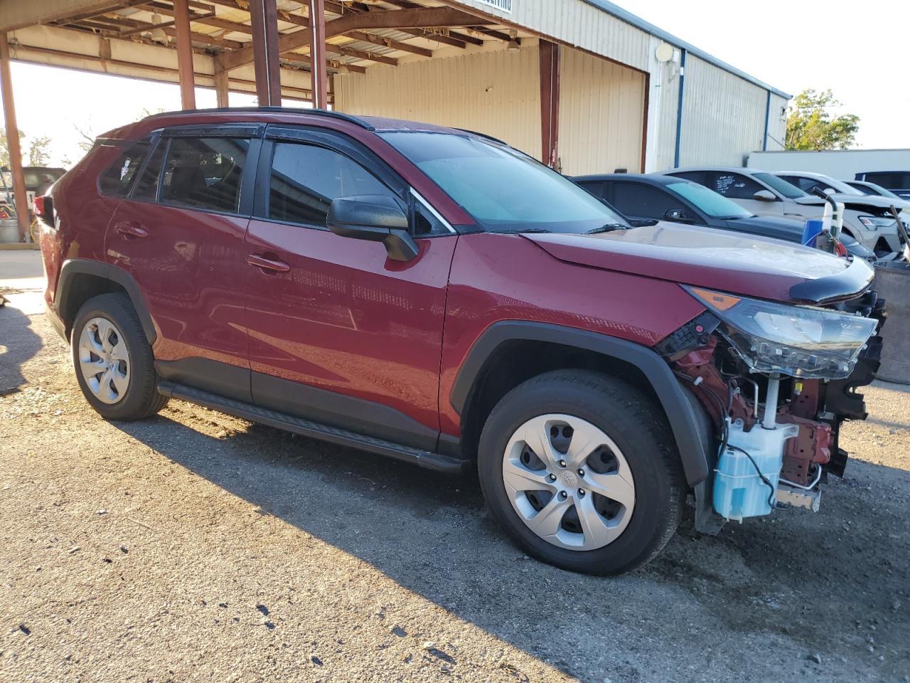 2021 TOYOTA RAV4 LE - Фото 4