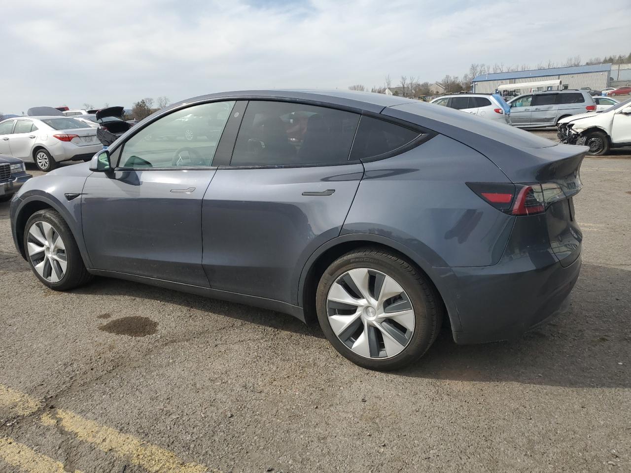 2022 TESLA MODEL Y - Image 2