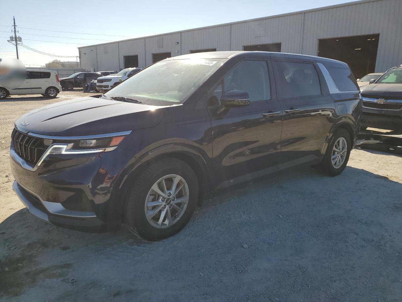 2024 KIA CARNIVAL L
