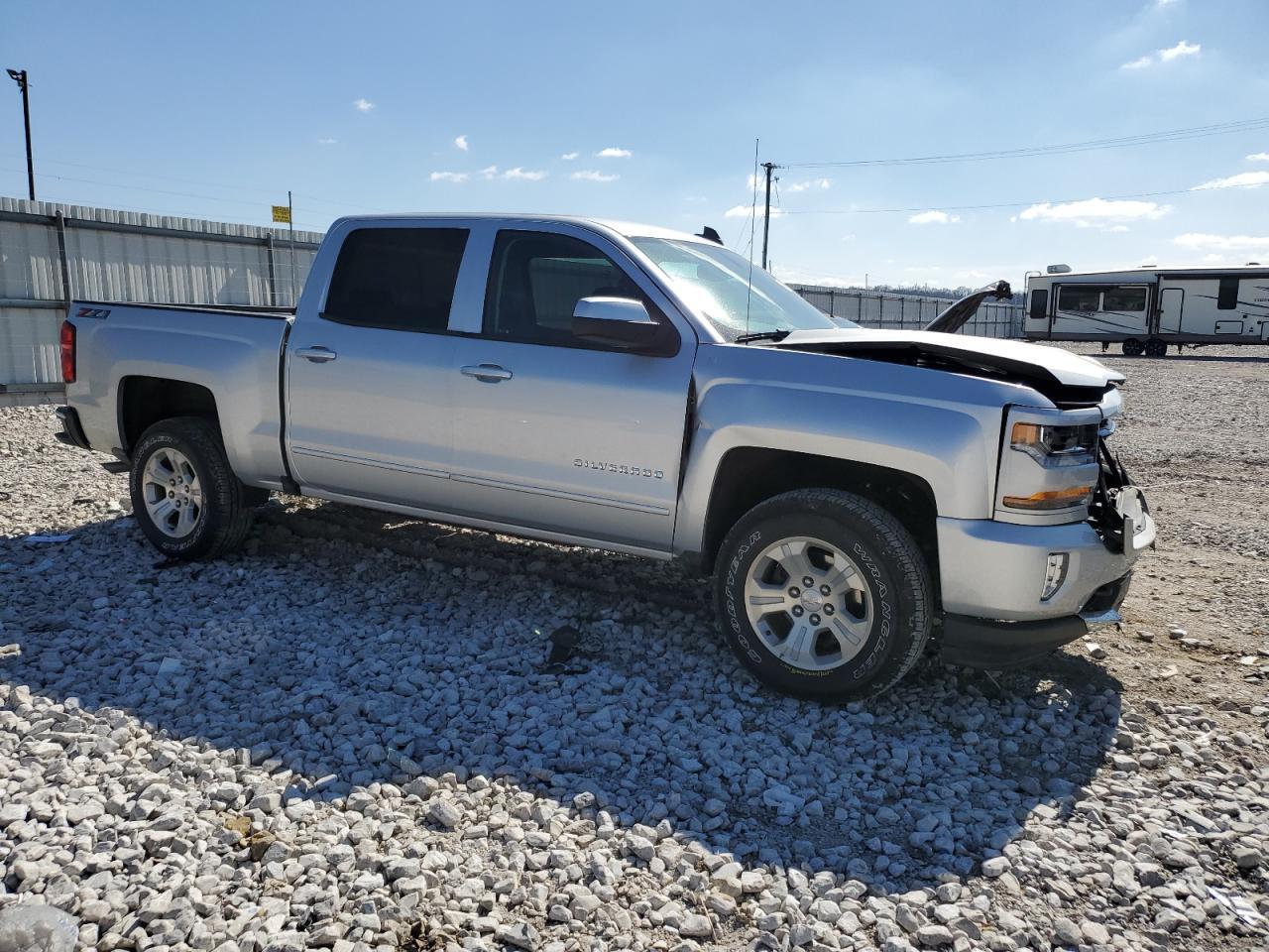2018 CHEVROLET SILVERADO - Фото 4