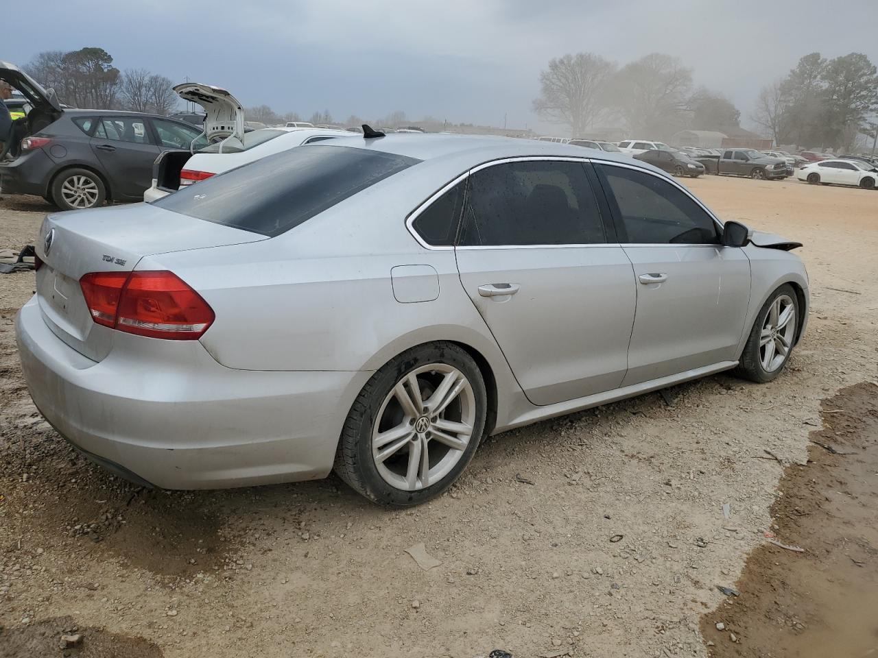 2014 VOLKSWAGEN PASSAT SE - Фото 3