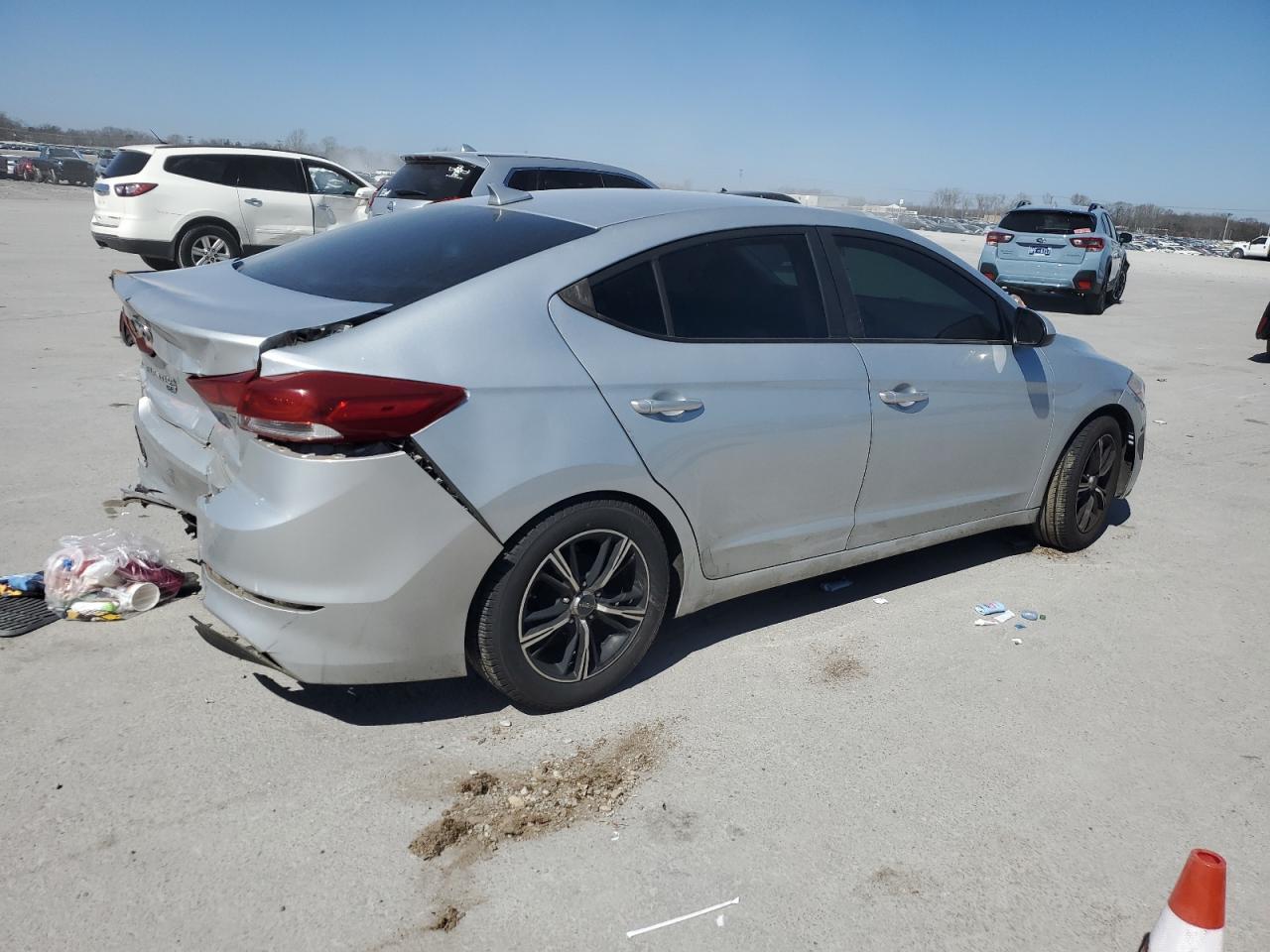 2017 HYUNDAI ELANTRA SE - Фото 3