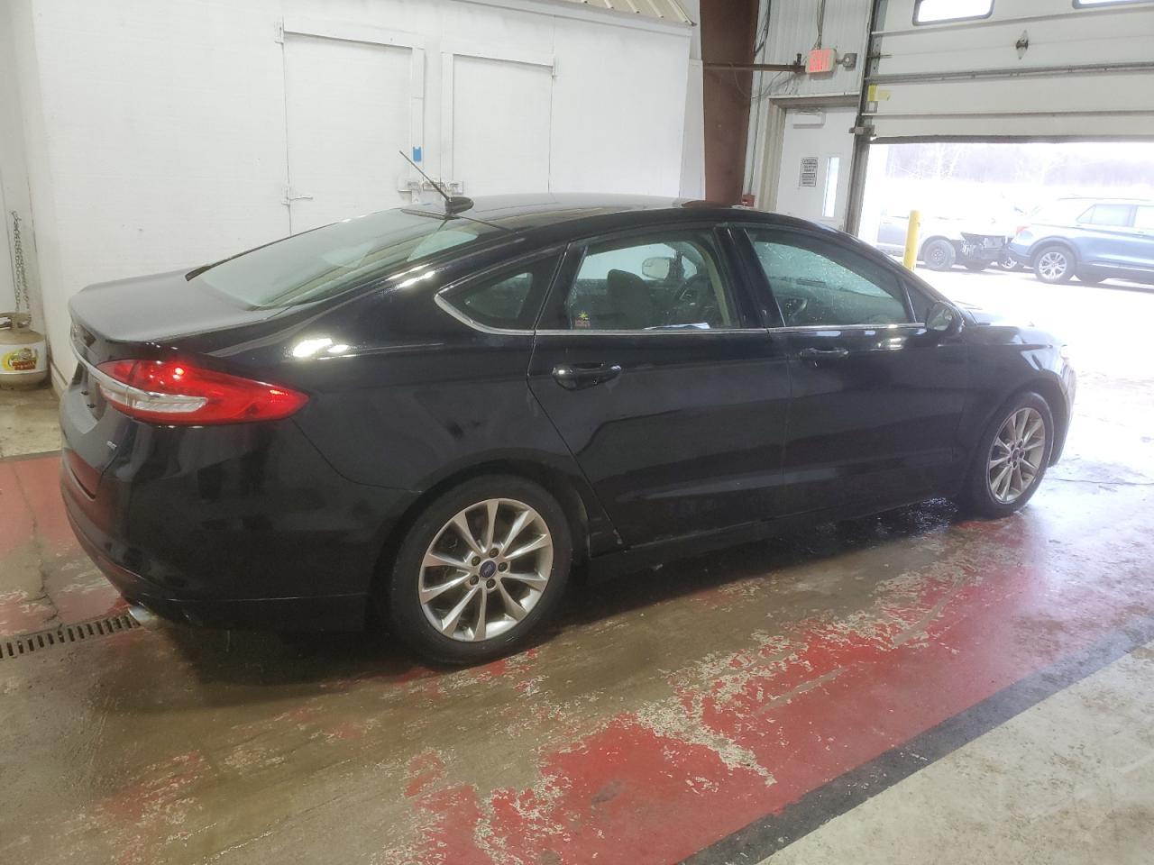 2017 FORD FUSION SE - Фото 3