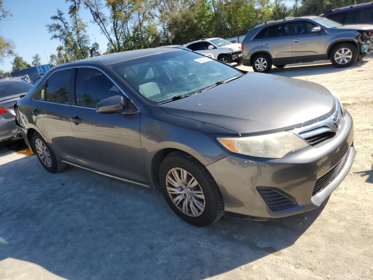 2013 TOYOTA CAMRY L - Фото 4